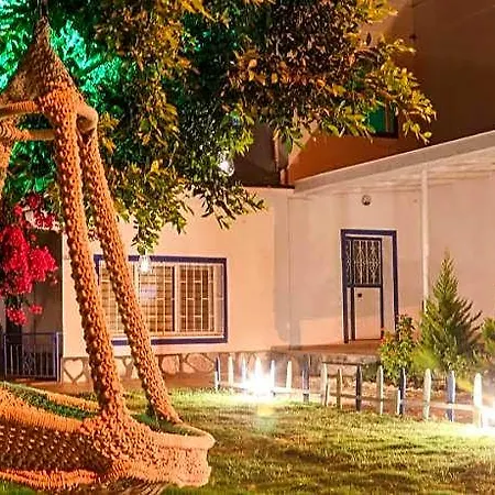 Otel Yaliyani Restaurant 3*