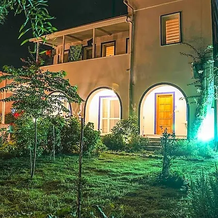 Otel Yaliyani Restaurant 3*